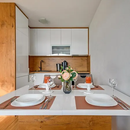Comfort In Peaceful Area - With Garden Appartamento