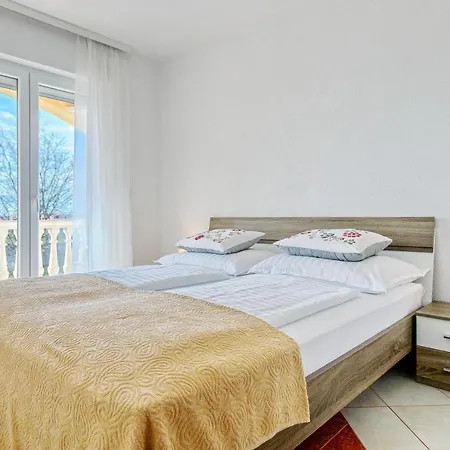 Comfort In Peaceful Area - With Garden *