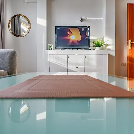 Comfort In Peaceful Area - With Garden Appartamento