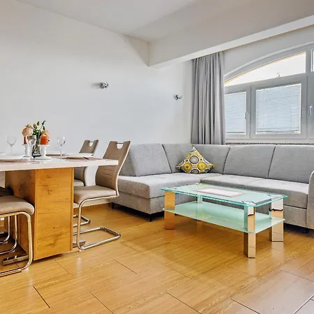 Appartement Comfort In Peaceful Area - With Garden Zadar