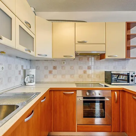 Apartment Comfort In Peaceful Area - With Garden
