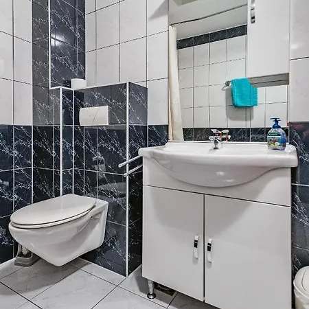 Apartament Comfort In Peaceful Area - With Garden
