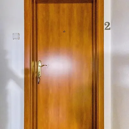 Comfort In Peaceful Area - With Garden Apartment Zadar