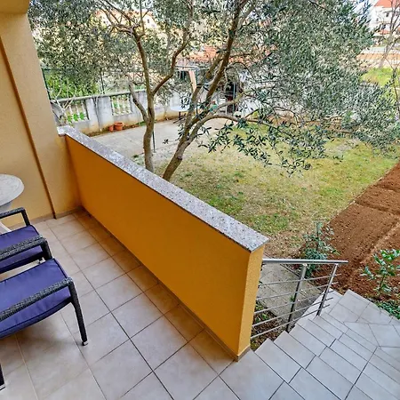 Comfort In Peaceful Area - With Garden Zadar
