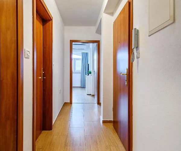 Apartamento Comfort In Peaceful Area - With Garden *