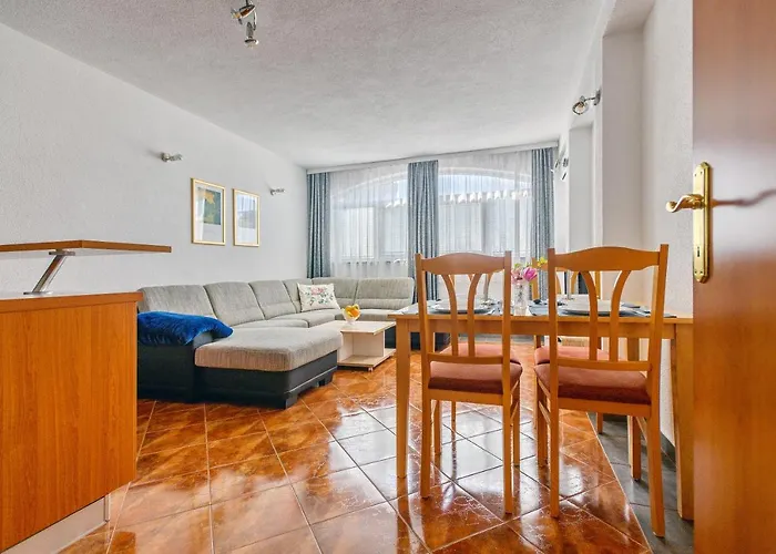 Comfort In Peaceful Area - With Garden Apartamento *
