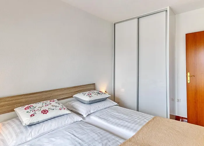 Comfort In Peaceful Area - With Garden Apartamento *